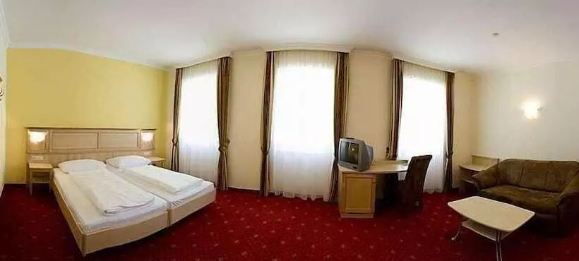 コンフォートルーム, Aktivhotel Weisser Hirsch
