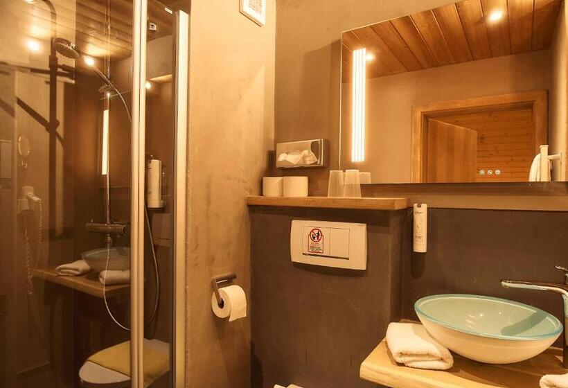 اتاق اکونومی, Almi S Berg