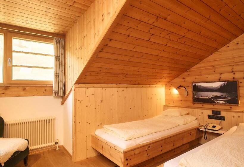 اتاق اکونومی, Almi S Berg