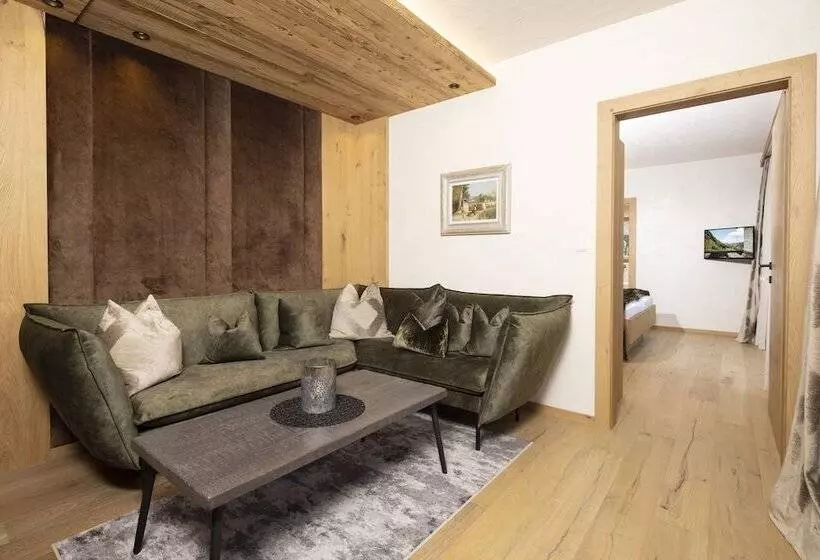 سوئیت با چشم‌انداز, Alpbacherhof Mountain & Spa Resort