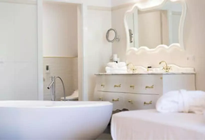 سوئیت رویال, Alpenlove Adult Spa