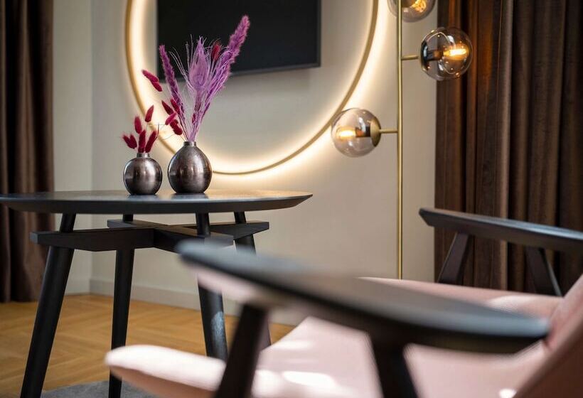 اتاق لوکس, Am Konzerthaus Vienna  Mgallery