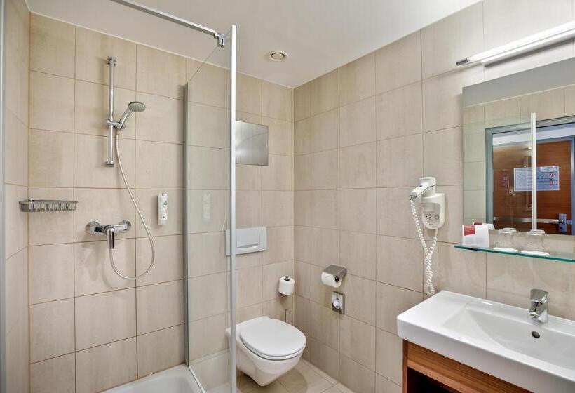 اتاق خانوادگی, Austria Trend Hotel Anatol Wien