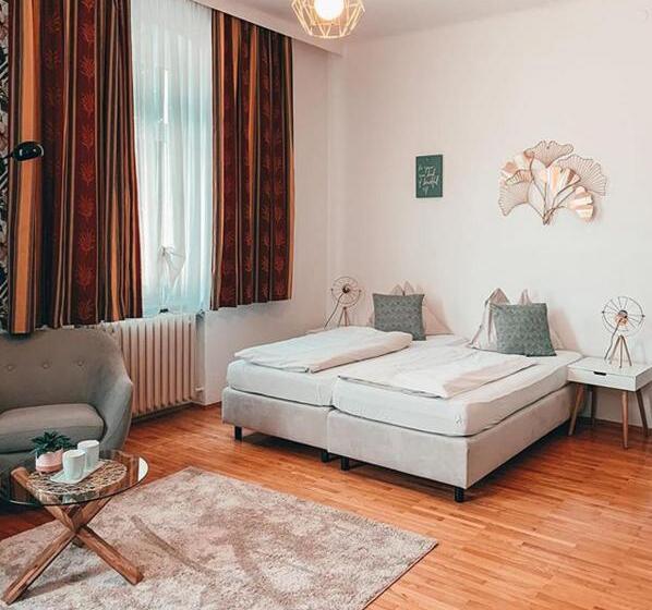 Номер Стандарт, Bayrischer Hof