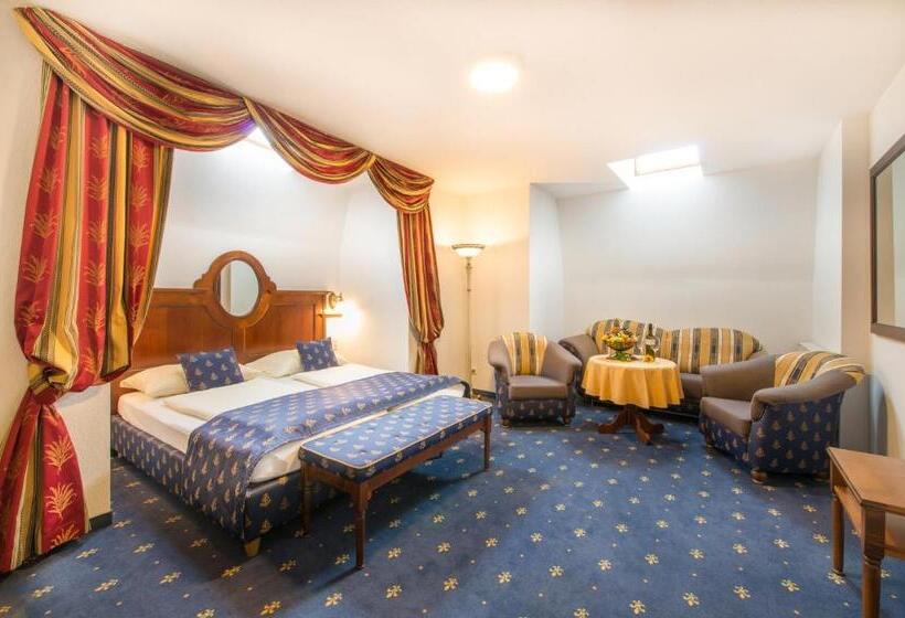 Люкс, Bayrischer Hof