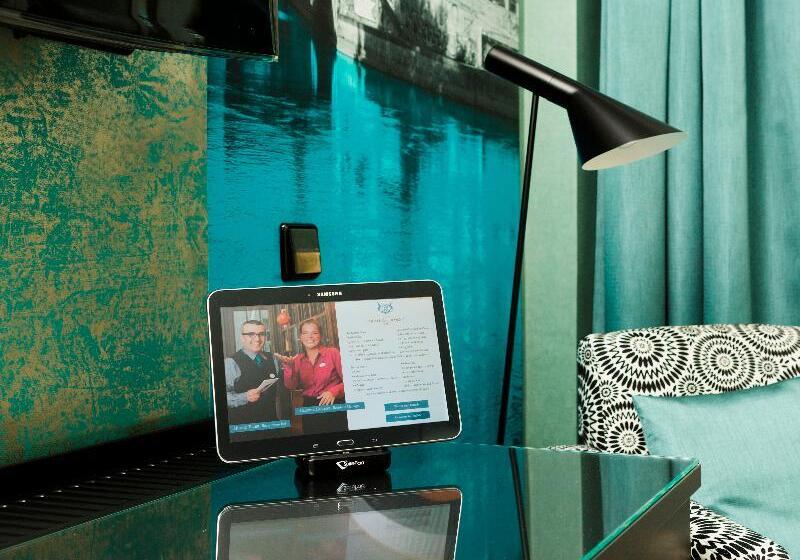 标准单人间, Capricorno