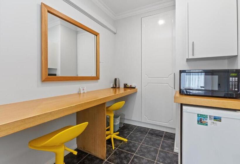 Family Suite, The International Motel Apollo Bay