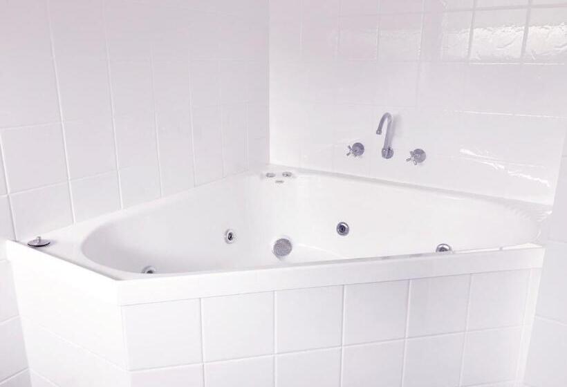 חדר דלוקס מיטת קווין, The International Motel Apollo Bay