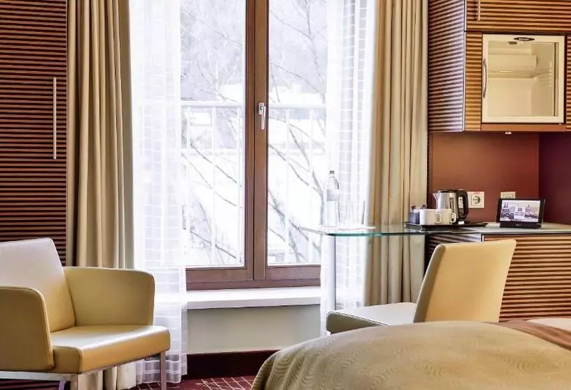 اتاق استاندارد با تخت بزرگ, Dorint City Hotel Salzburg