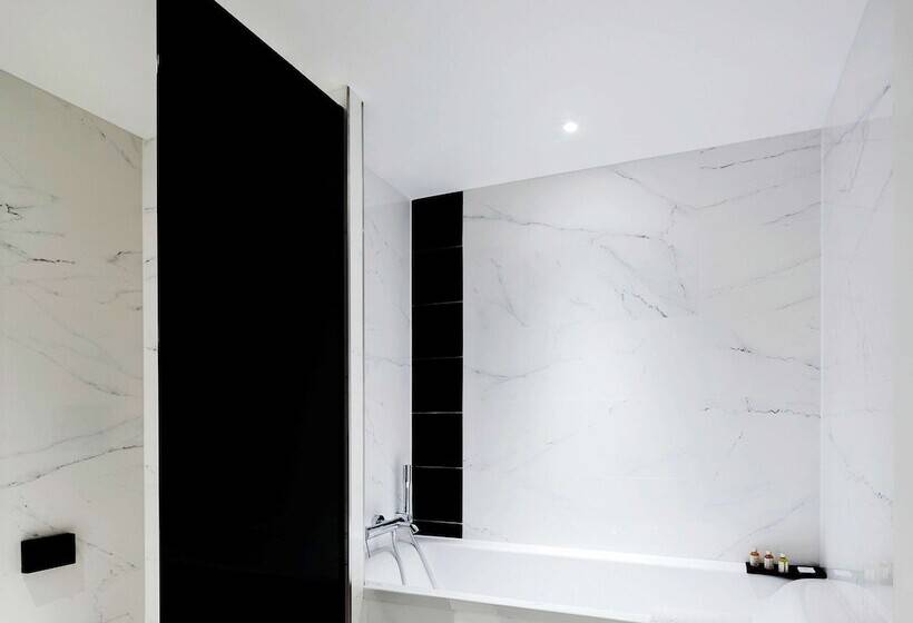 סוויטת ג'וניור, Grand Hotel Bregenz   Mgallery Hotel Collection