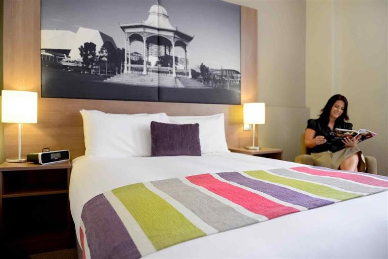 스탠다드 룸, Grosvenor Hotel Adelaide
