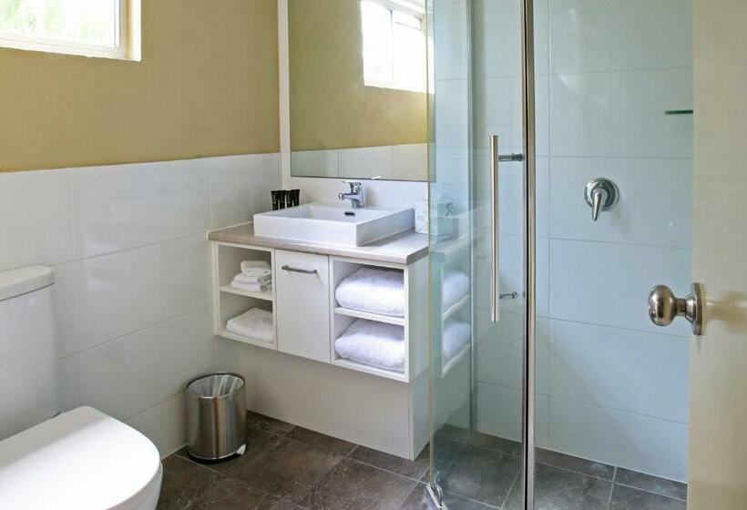 חדר דלוקס נוף בריכה, Mantra Club Croc