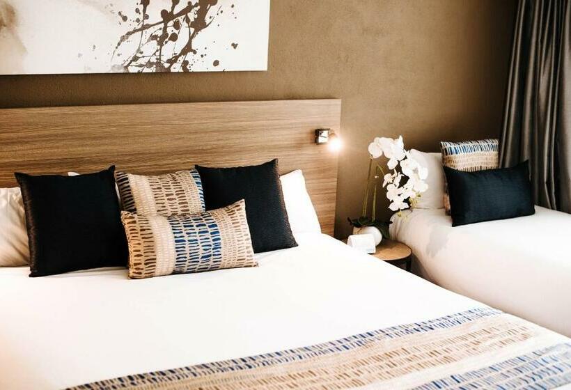 シングルデラックスルーム, Mantra Club Croc