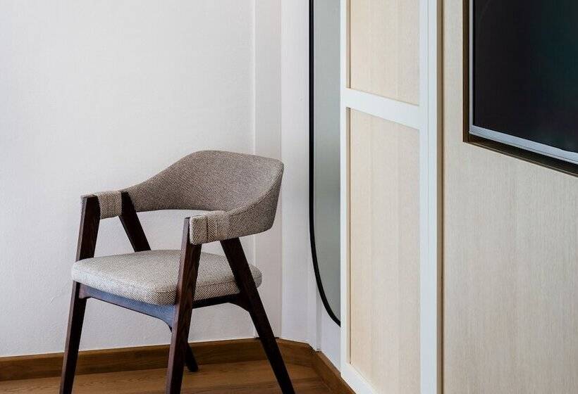 חדר סטנדרט פנימי, Mantra Club Croc