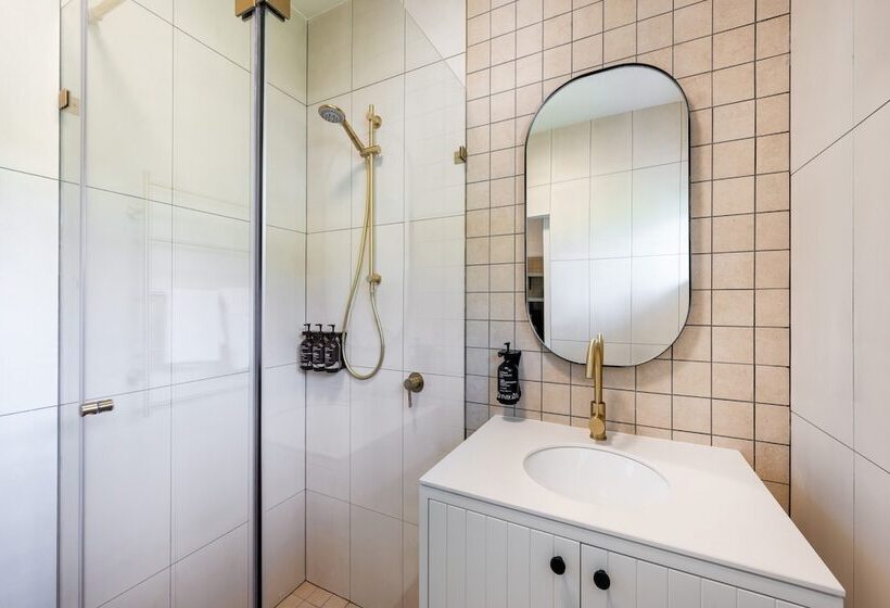 חדר סטנדרט, Mantra Club Croc