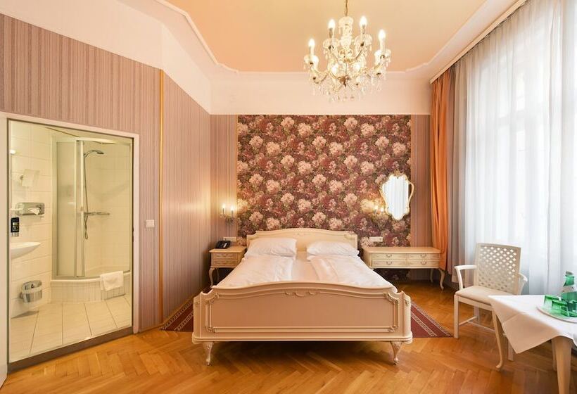 컴포트 트리플 룸, Pension Baronesse