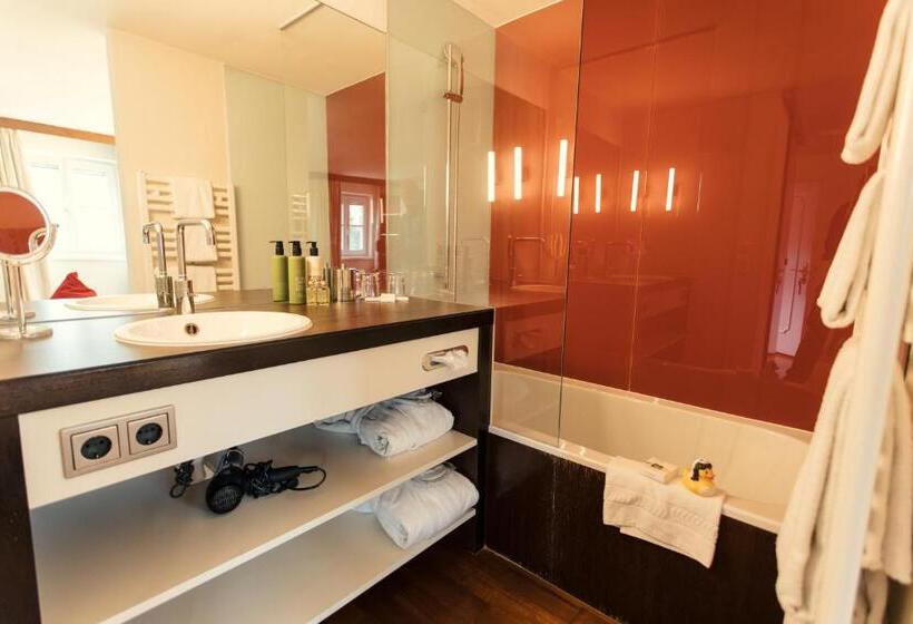 标准间, Rosenvilla