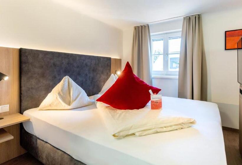 标准间, Rosenvilla