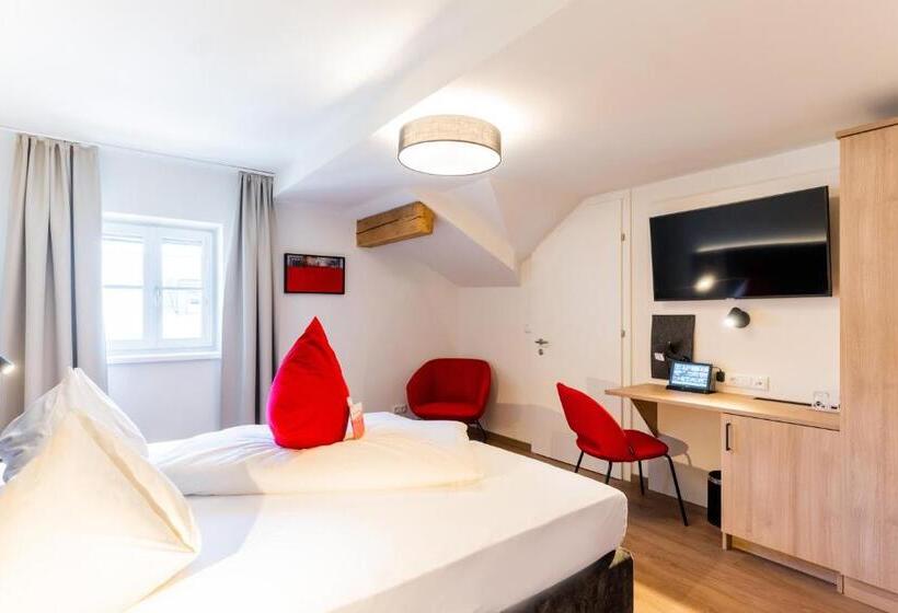 基本间, Rosenvilla