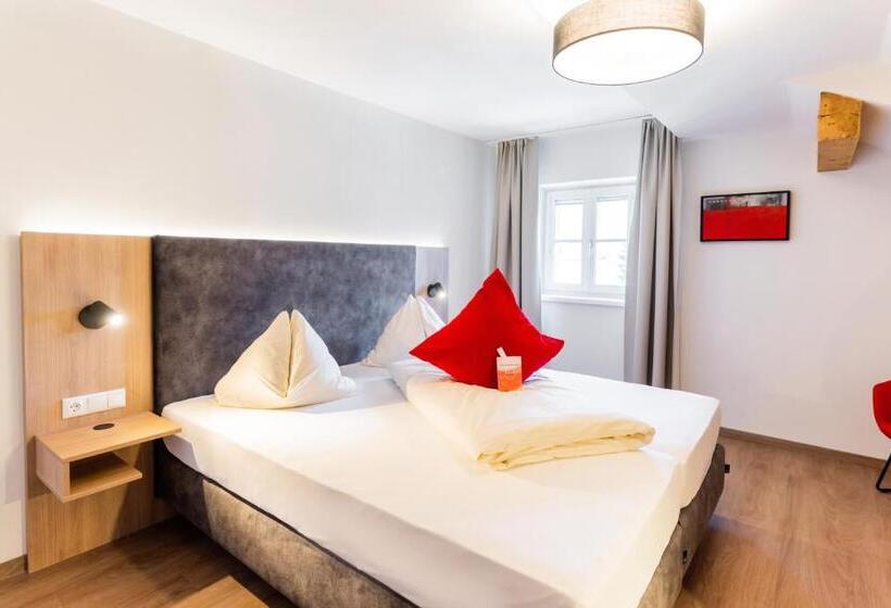 基本间, Rosenvilla