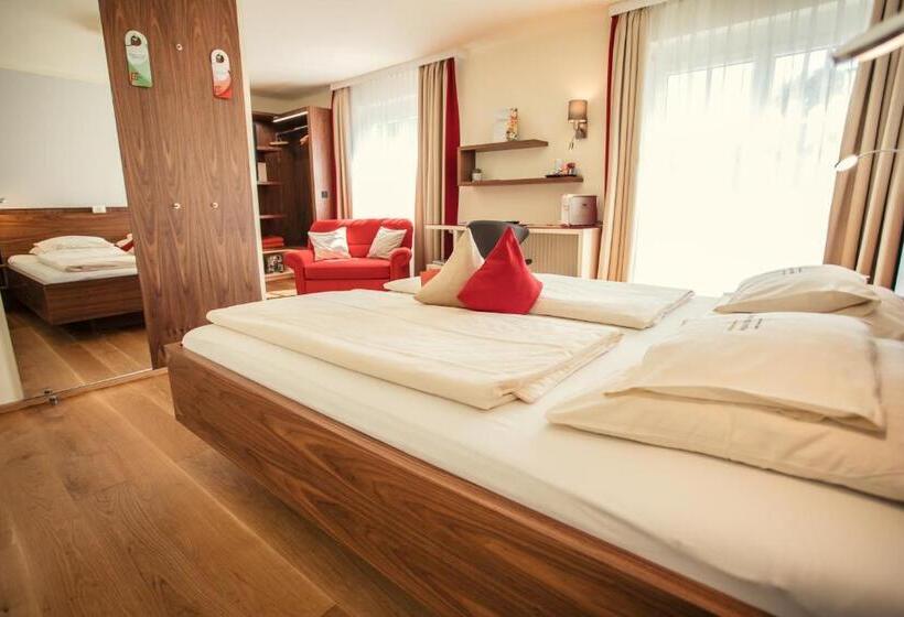 豪华房间, Rosenvilla