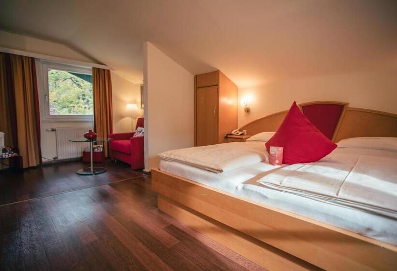 小型套房, Rosenvilla