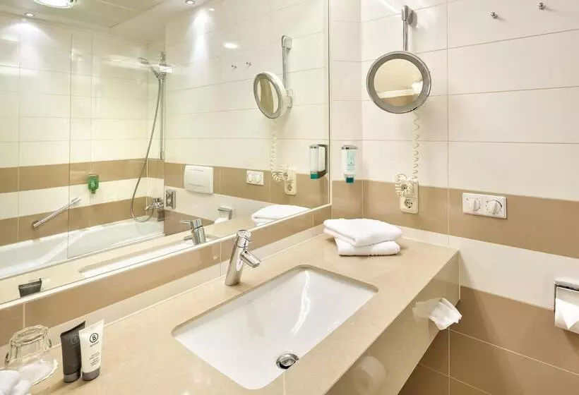 سوییت جونیور, Schillerpark Linz, A Member Of Radisson Individuals