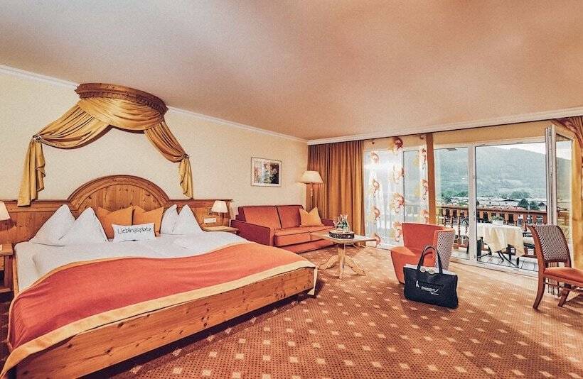 اتاق خانوادگی, Superior Sport Und Familienresort Alpenblick