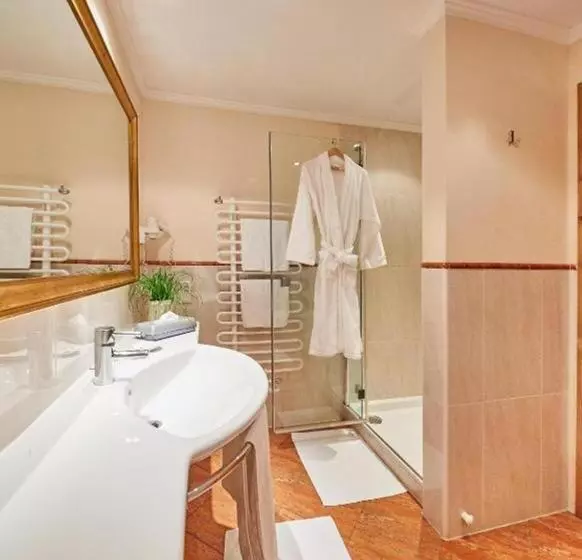 اتاق کلاسیک خانوادگی, Superior Sport Und Familienresort Alpenblick