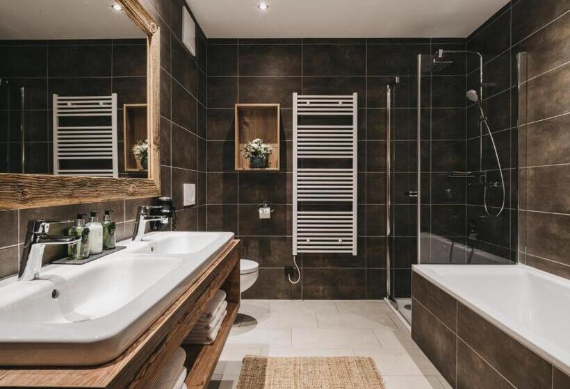 阁楼房, Vaya St Zeno Serfaus