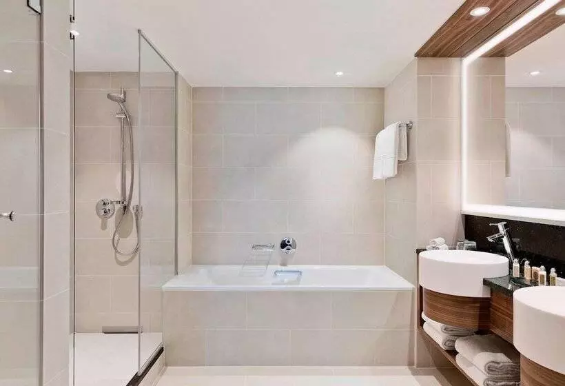 سوییت اجرایی, Vienna Marriott