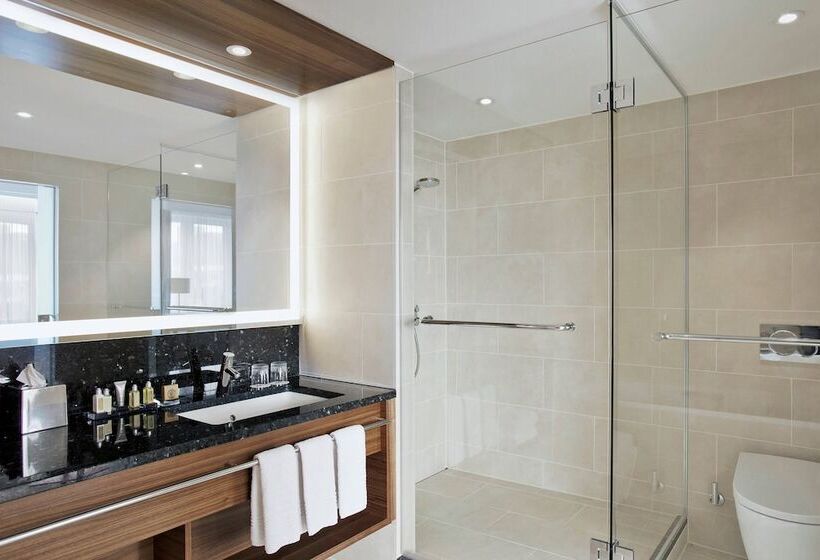 سوییت اجرایی, Vienna Marriott