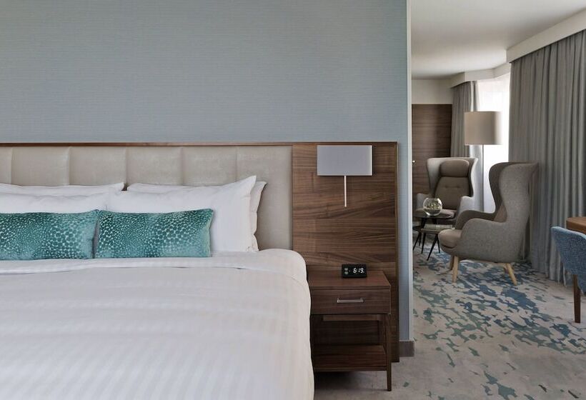 سوییت اجرایی, Vienna Marriott