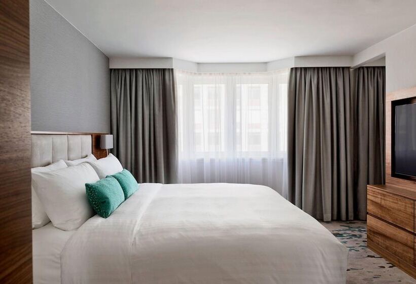 سوییت اجرایی, Vienna Marriott