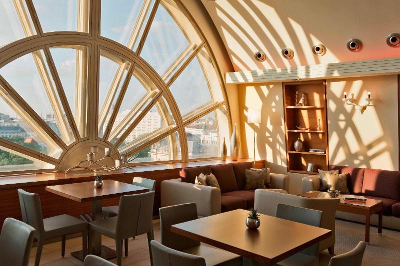 سوییت اجرایی, Vienna Marriott