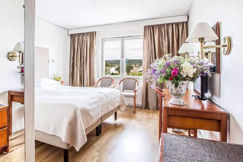 سوییت جونیور کلاب, Vienna Marriott