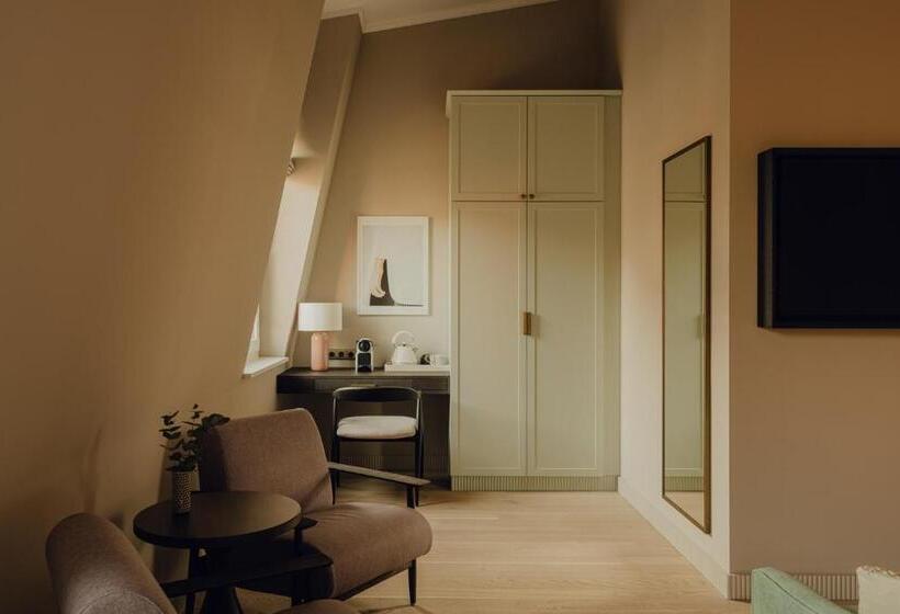 سوییت جونیور, Zum Hirschen Salzburg