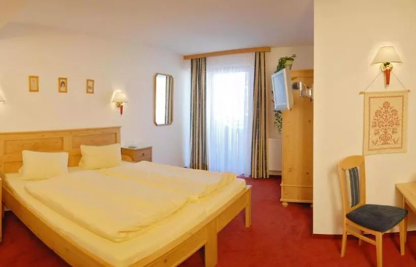 Huoneisto 1 Makuuhuone, Landhotel Kielhuberhof