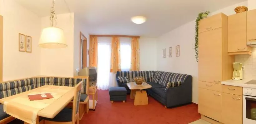 Huoneisto 1 Makuuhuone, Landhotel Kielhuberhof