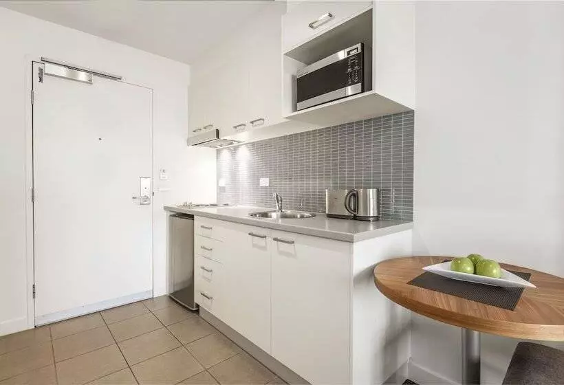 استودیوی استاندارد, Quest Albury