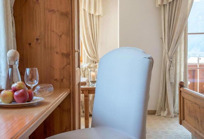 景色の見えるスーペリアルーム, Romantik Hotel Alpenblick Ferienschlössl
