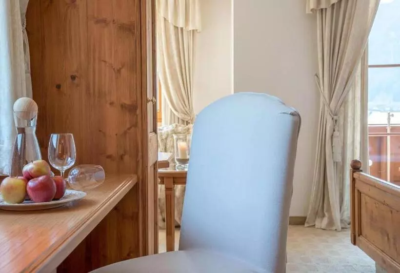 景色の見えるスーペリアルーム, Romantik Hotel Alpenblick Ferienschlössl