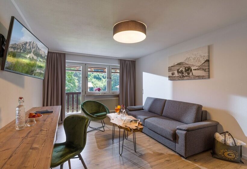 Полулюкс, Sporthotel Austria
