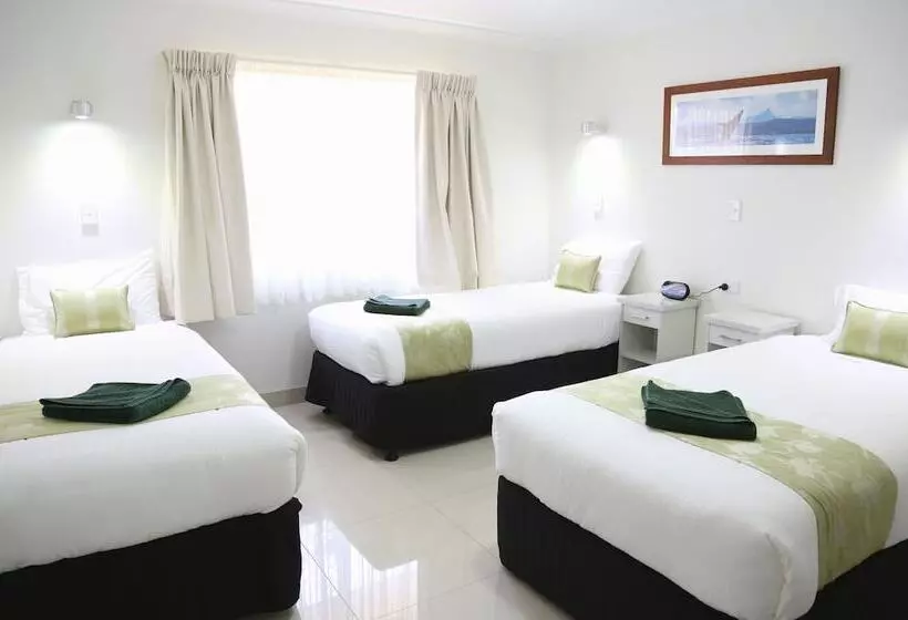 سوییت, Bay Motel