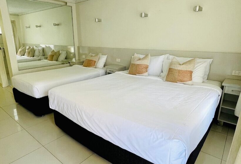 Номер Стандарт, Bay Motel