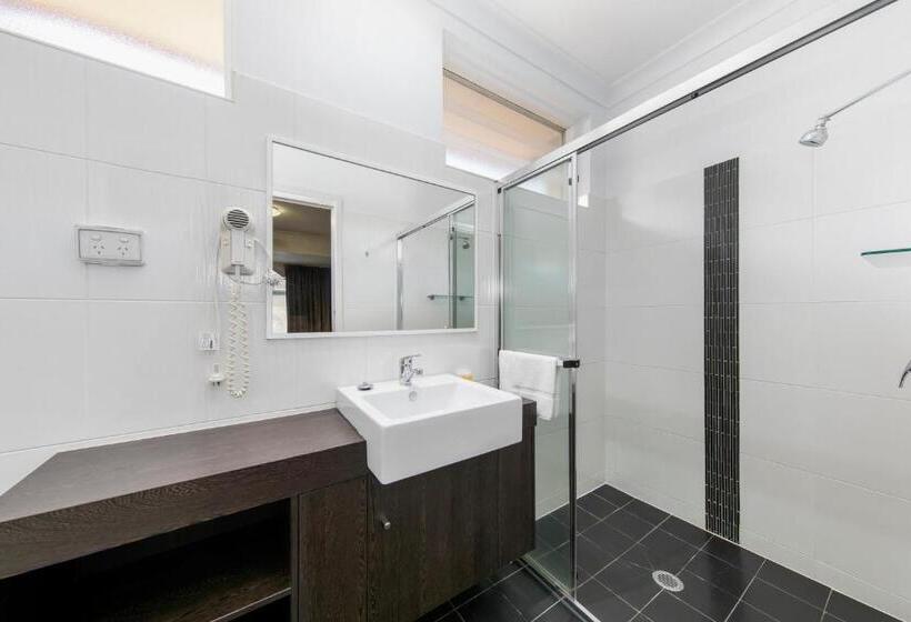 家庭间, Cessnock Motel