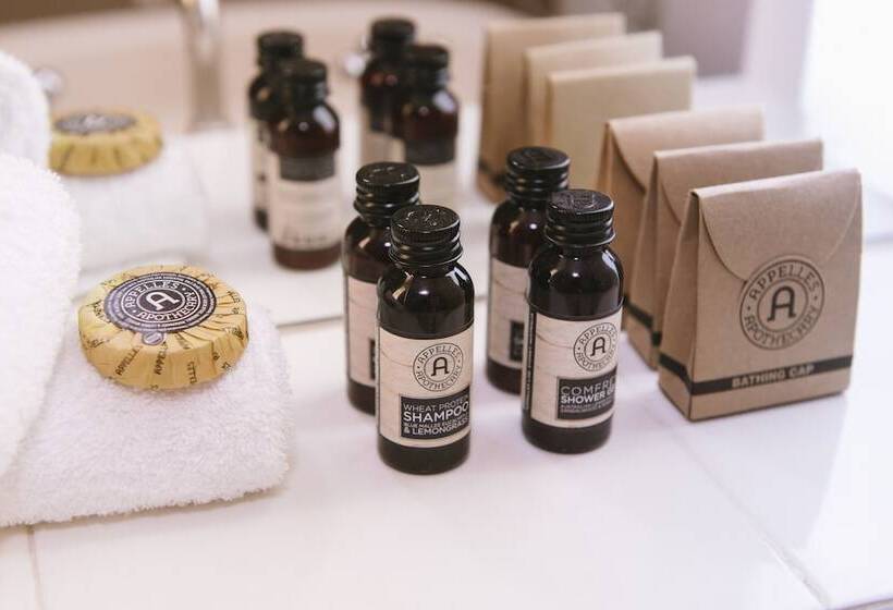 家庭间, Hadley S Orient