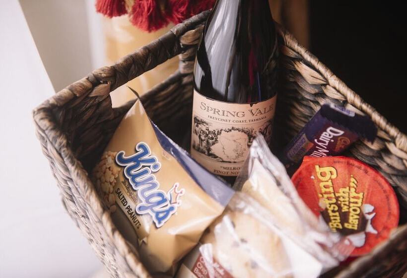 家庭间, Hadley S Orient