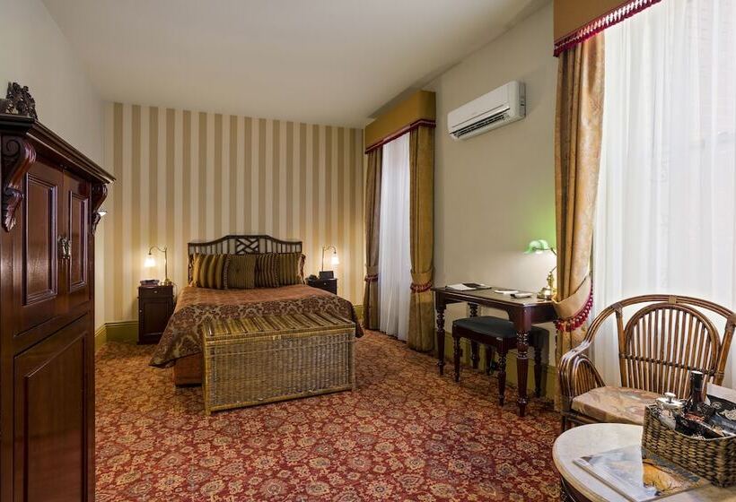 高级大房间, Hadley S Orient