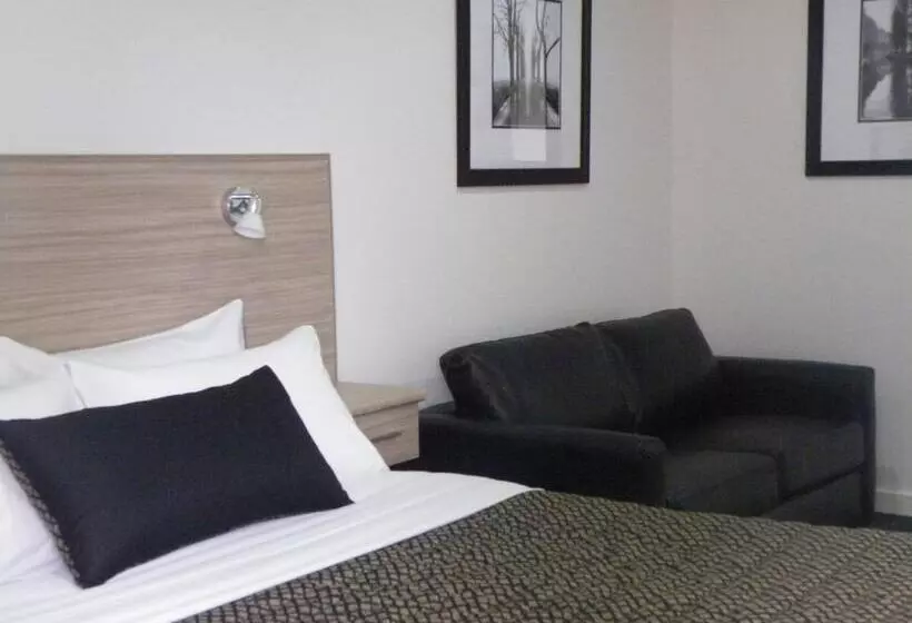 اتاق سوپریور با تخت دو نفره بزرگ, Hamilton Lonsdale Motel